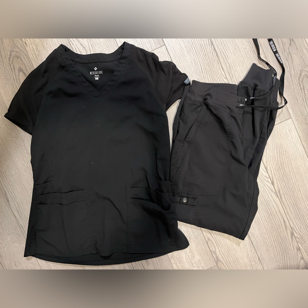 Med Couture Scrub Set